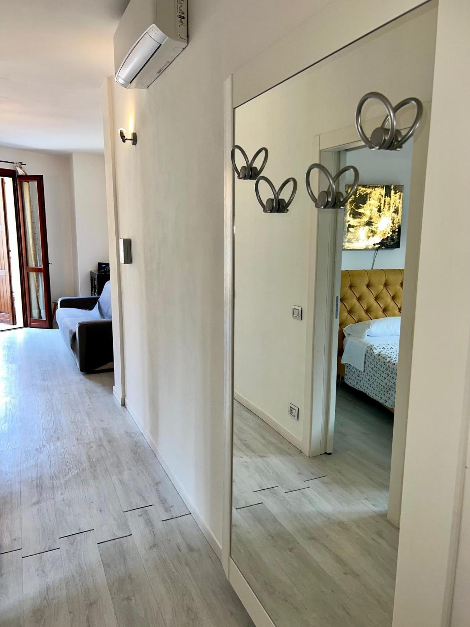 Appartamento Al Castello Padenghe sul Garda Ngoại thất bức ảnh